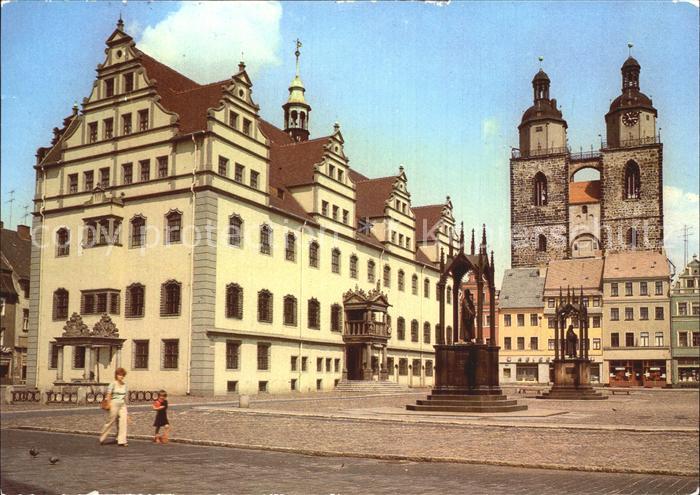 Wittenberg Lutherstadt Markt mit Rathaus und Stadtkirche