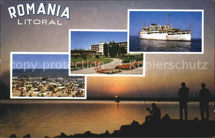 Litoral Strand Personenschiff Angler in der Daemmerung