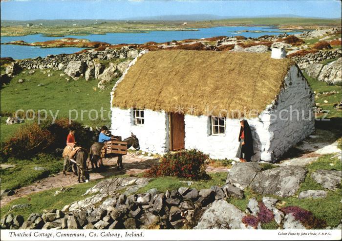Galway Irland Thatched Cottage Connemara