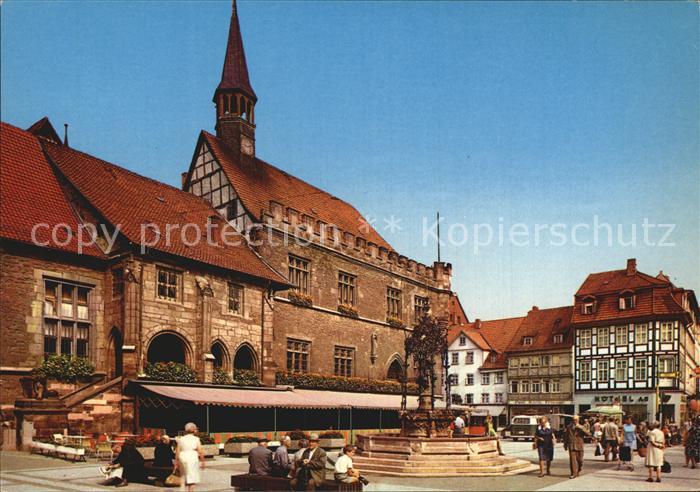 Goettingen Niedersachsen Marktplatz mit Rathaus