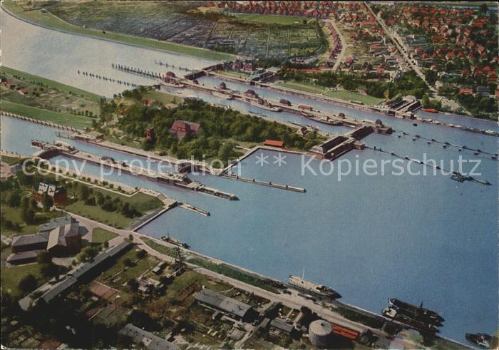 Brunsbuettel Fliegeraufnahme Schleusenanlagen