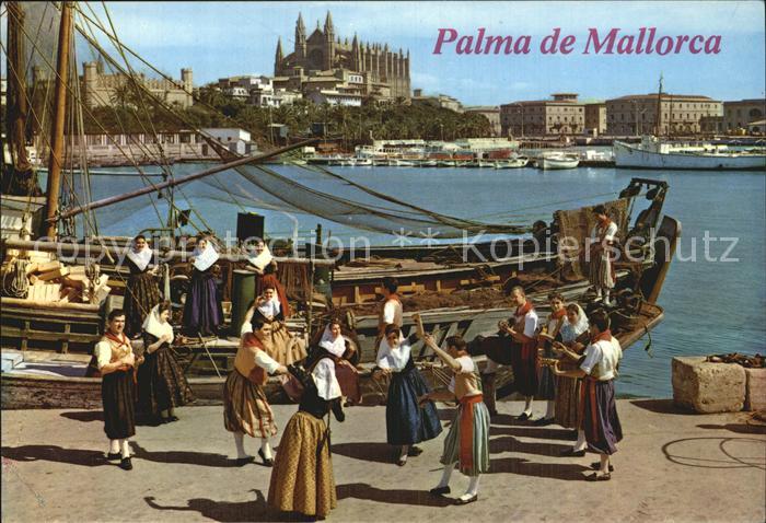 Palma de Mallorca Agrupacion folklorica Aires Mallorquins des Pont d Inca Al fon
