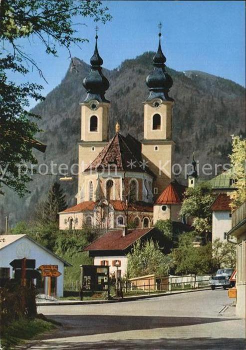 Aschau Chiemgau Ortskirche mit Zellerhorn