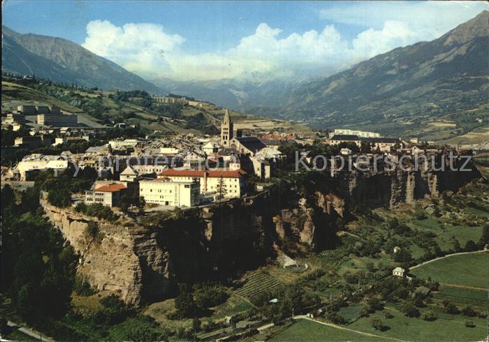 Embrun La ville sur son roc