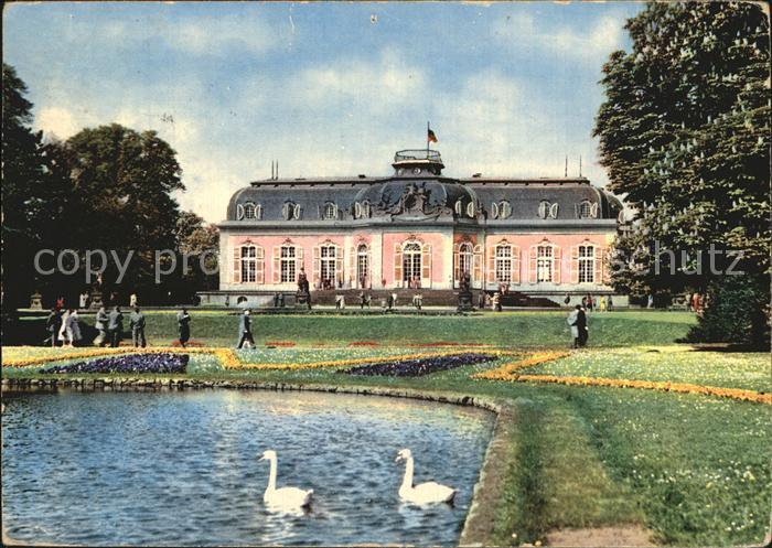 DuessELDORF  CITY Benrather Schloss Schwanenteich