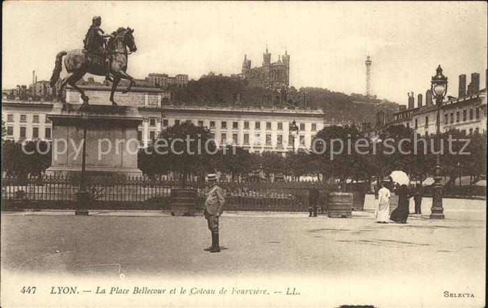 Lyon France Place Bellecour Coteau de Fourviere Mon