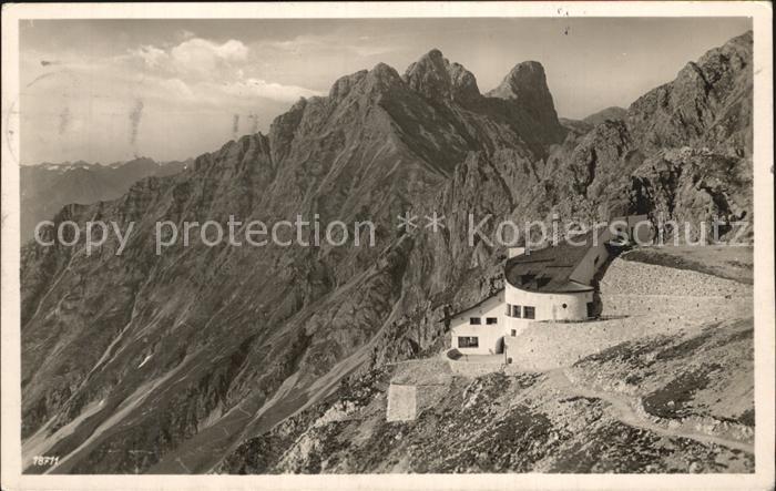 Innsbruck Nordkettenseilschwebebahn Hafelekar Berghaus Alpenpanorama