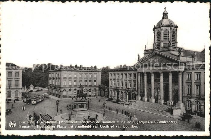 Bruxelles Bruessel Place Royale Monument Oodefroid de Bouillon Eglise St Jacques