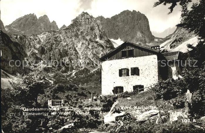 Gaudeamushuette Ellmauertor im Wilden Kaiser Karlspitze