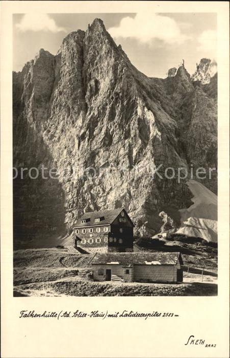 Falkenhuette mit Lalidererspitze