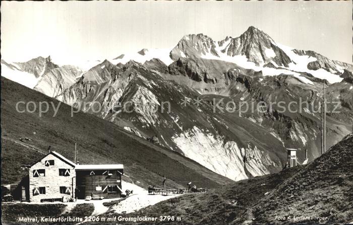 Matrei Osttirol Kaisertoerlhuette mit Grossglockner