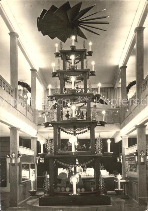 Seiffen Erzgebirge Grosse Pyramide im Spielzeugmuseum