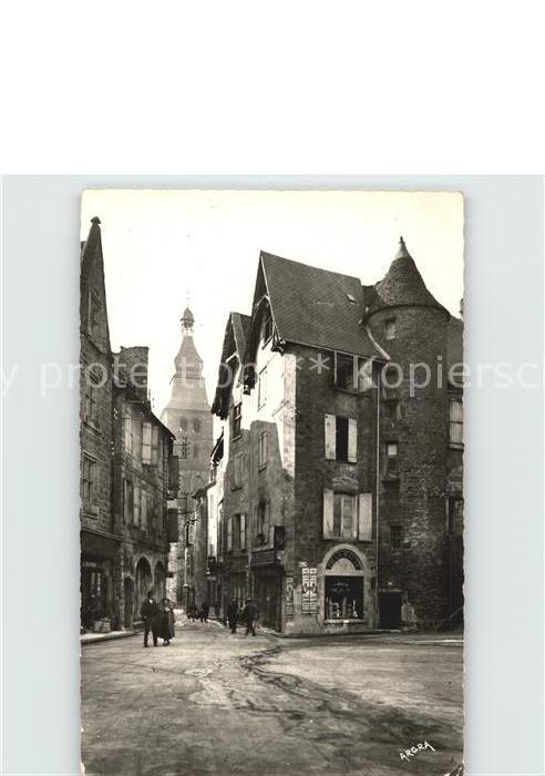 Sarlat-la-Caneda Maisons place de la Liberte