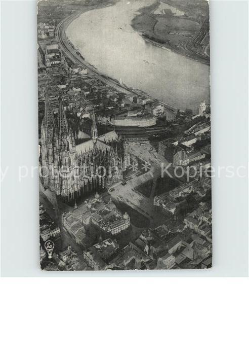 Koeln Rhein Dom Ballonaufnahme