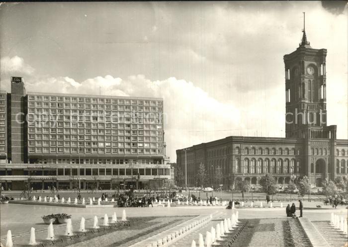 BERLIN  CITY Blick ztum Berliner Rathaus