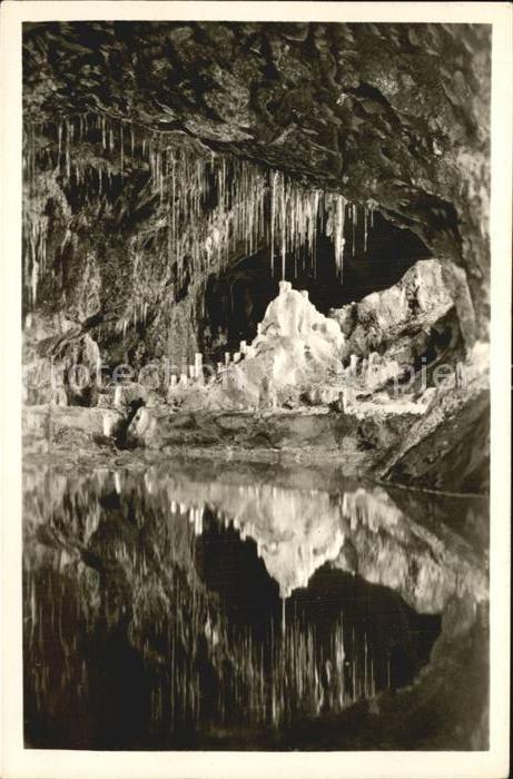 Saalfeld Saale Feengrotten Maerchendom mit Cralsburg