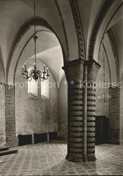 Ratzeburg Schleswig-Holstein Vierpasspfeiler in der Vorhalle