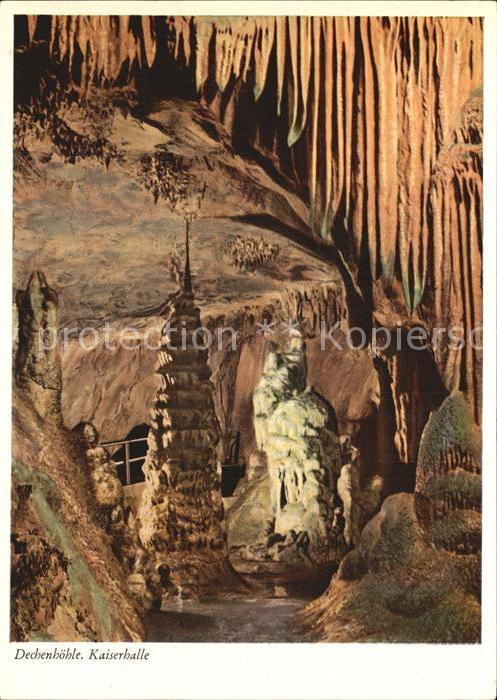 Dechenhoehle Die Kaiserhalle Tropfsteingebilde