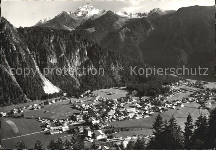 Mayrhofen Zillertal mit Ahornspitze