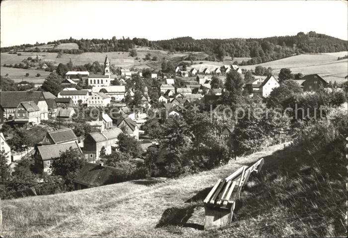 Saupsdorf Ortsansicht mit Kirche Blick zum Wachberg
