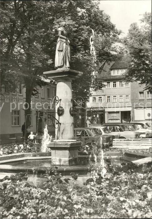 Schleusingen Marktbrunnen Standbild Graefin Elisabeth von Henneberg