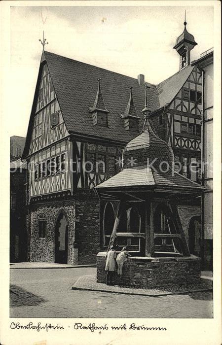 Oberlahnstein Rathaus mit Brunnen