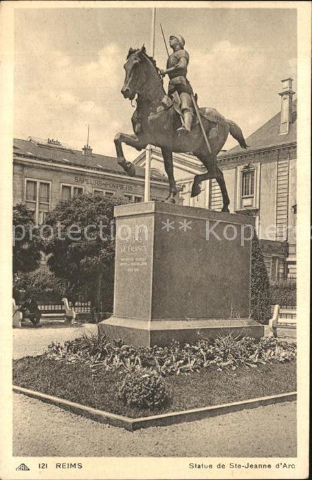 Reims Champagne Ardenne Statue de Ste Jeanne d Arc