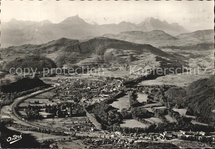 Laffrey Vue panoramique sur Vizille et le Massif de la Chartreuse