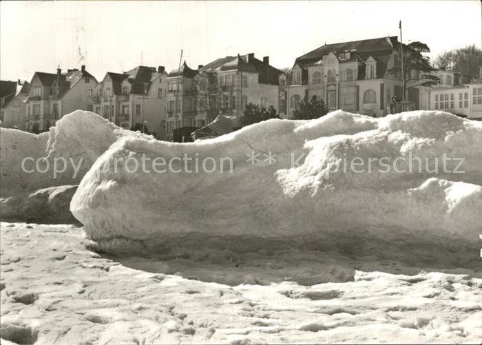 Bansin Ostseebad Eisberge am Strand