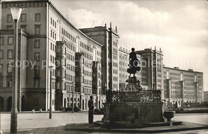 LEIPZIG Sachsen Rossplatz mit Magdebrunnen