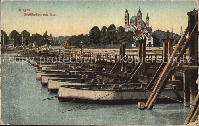 Speyer Rhein Schiffbruecke mit Dom