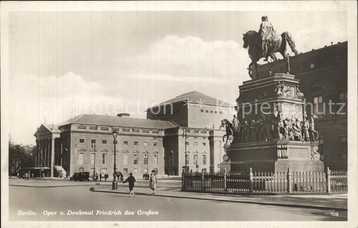 BERLIN CITY Oper mit Denkmal Friedrich des Grossen