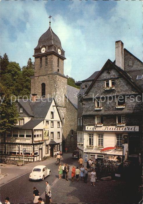 Monschau Montjoie NRW Marktplatz mit Aukirche