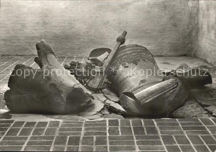 Kirchenglocke Churchbell Cloche Eglise Luebeck Marienkirche