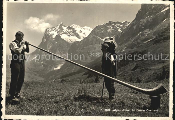 Alphorn Alphornblaeser Berner Oberland