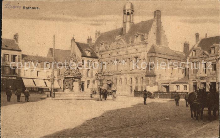 Laon Aisne Rathaus Brunnen