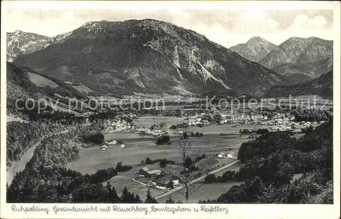 Ruhpolding Bayern Gesamtansicht mit Rauschberg Sonntagshorn und Reifelberg Chiem