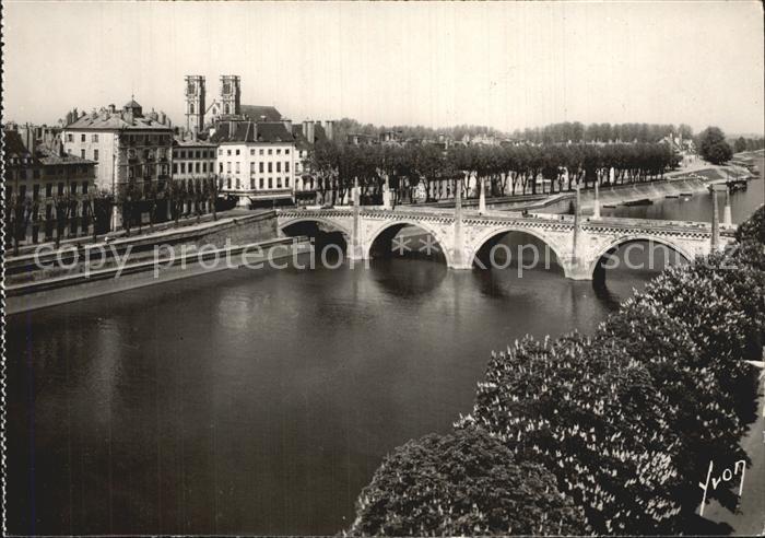 Chalon-sur-Saone Pont St Laurent sur la Saone Eglise St