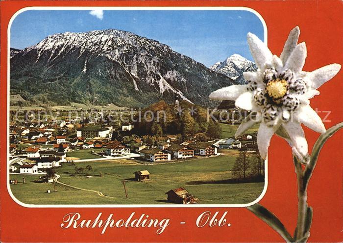 Ruhpolding Bayern Gesamtansicht mit Rauschberg und Sonntagshorn Chiemgauer Alpen