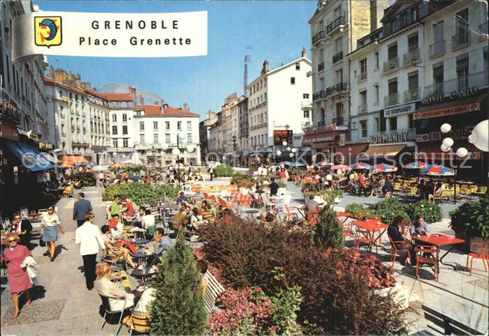 Grenoble Place Grenette Strassencafe