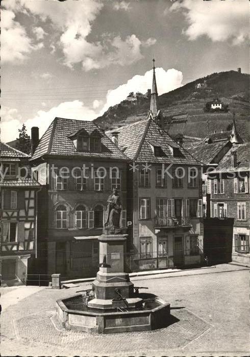 Ribeauville Haut Rhin Elsass Place de la Sinn et Chateaux Fontaine