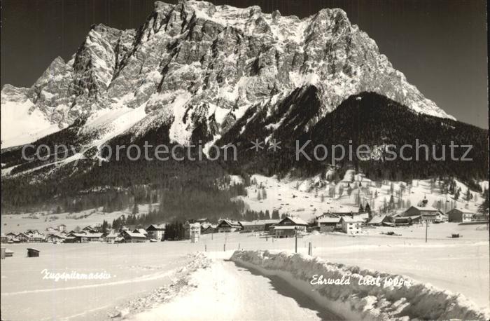 Ehrwald Tirol Winterpanorama mit Zugspitzmassiv Wettersteingebirge