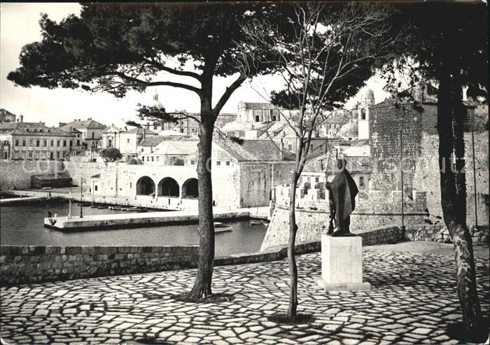 Dubrovnik Ragusa Hafen Altstadt Denkmal Statue