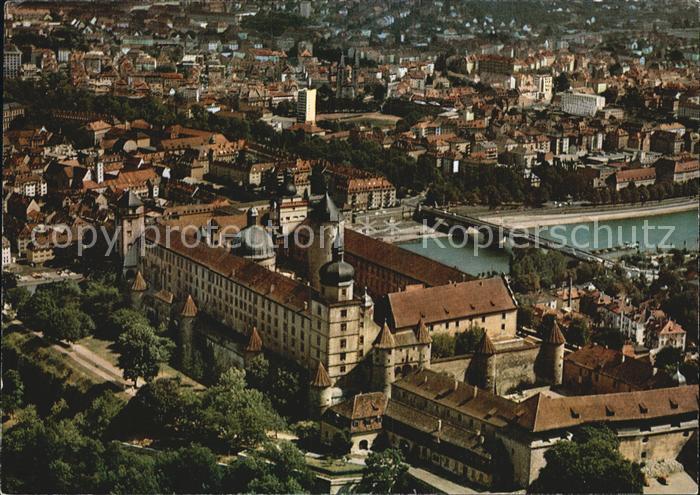 WueRZBURG Bayern Festung Marienberg mit Blick auf die Stadt Main Fliegeraufnahme