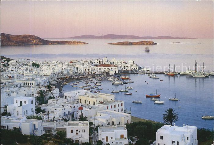 Mykonos Kykladeninsel aegaeis Panorama Hafen Kueste Insel