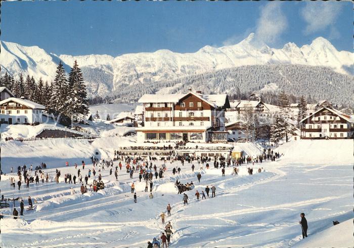 Seefeld Tirol Eisplatz Wettersteingebirge