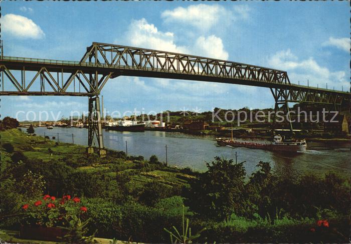 Nord Ostsee Kanal mit Hochbruecke