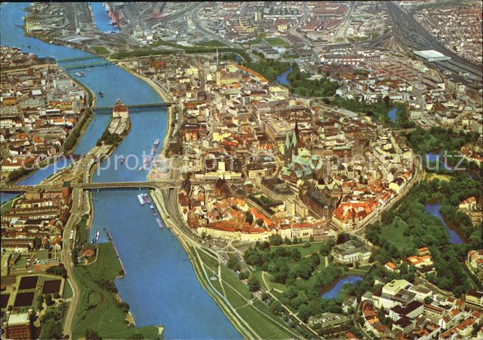 BREMEN  CITY Stadtkern Weser Fliegeraufnahme