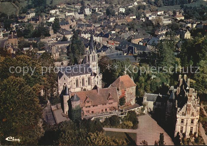 Cleres Fliegeraufnahme Chateau