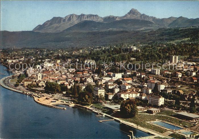 Evian-les-Bains Haute Savoie Fliegeraufnahme Partie am See